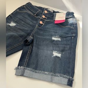NWT So Bermuda Jean Shorts Size 16 Girls